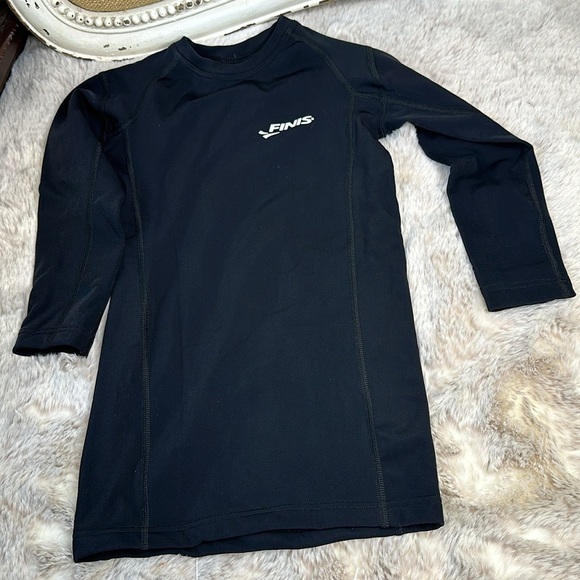 FINIS Thermal Swim Shirt in Black - Picture 10 of 15